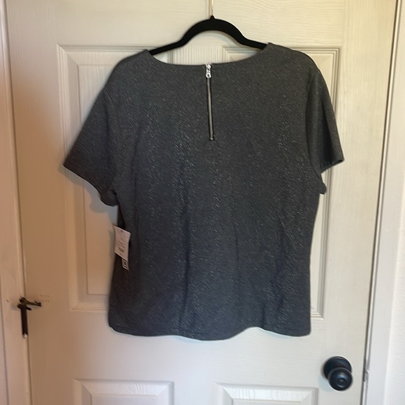 NWT. Liz Claiborne. Size XL. - Picture 2 of 6